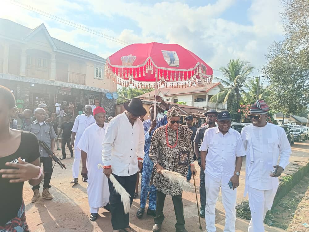 Welcoming of His Royal Highness, Eze Mitchel Uchenna Egbukole, the Eze of Egbu, to Ofeuzo Village